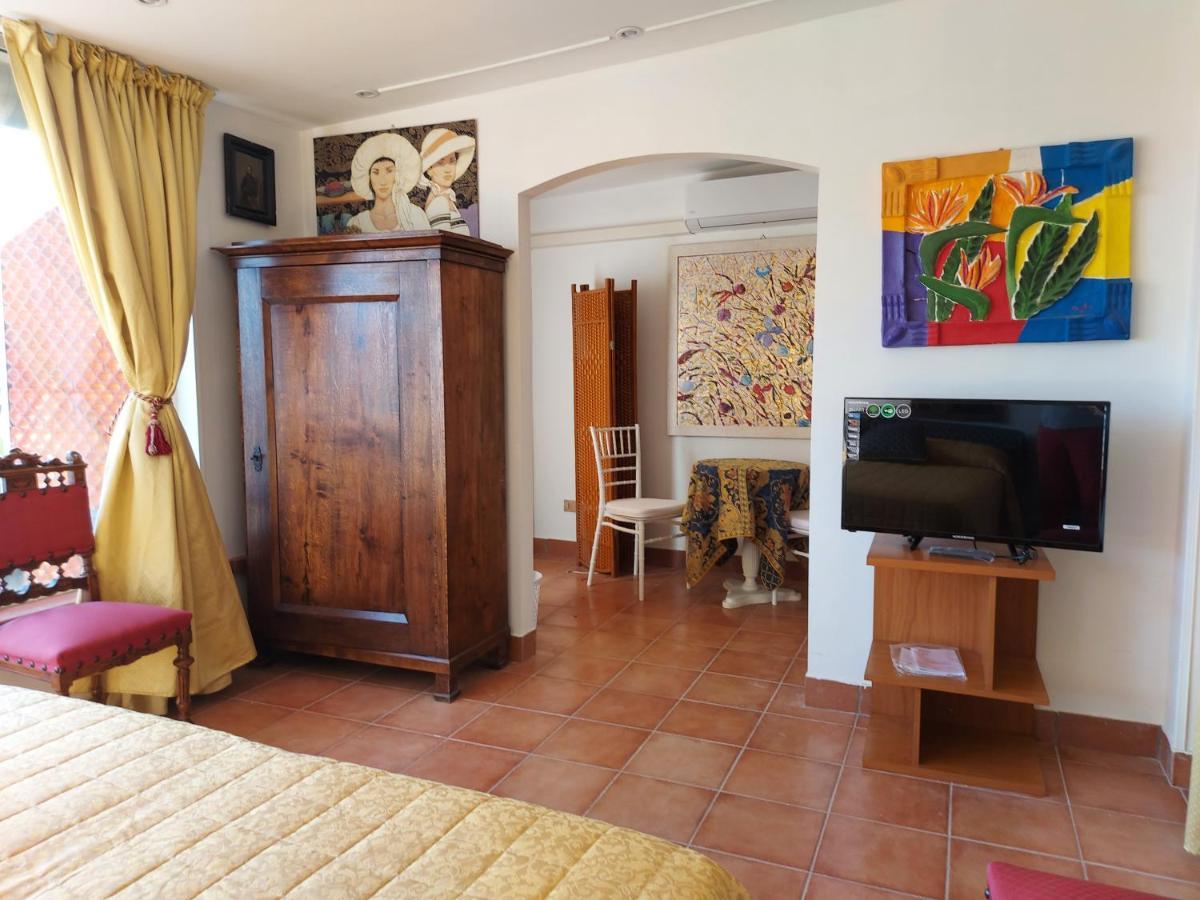 Il Mecenate Suite D'Autore ปาแลร์โม ภายนอก รูปภาพ