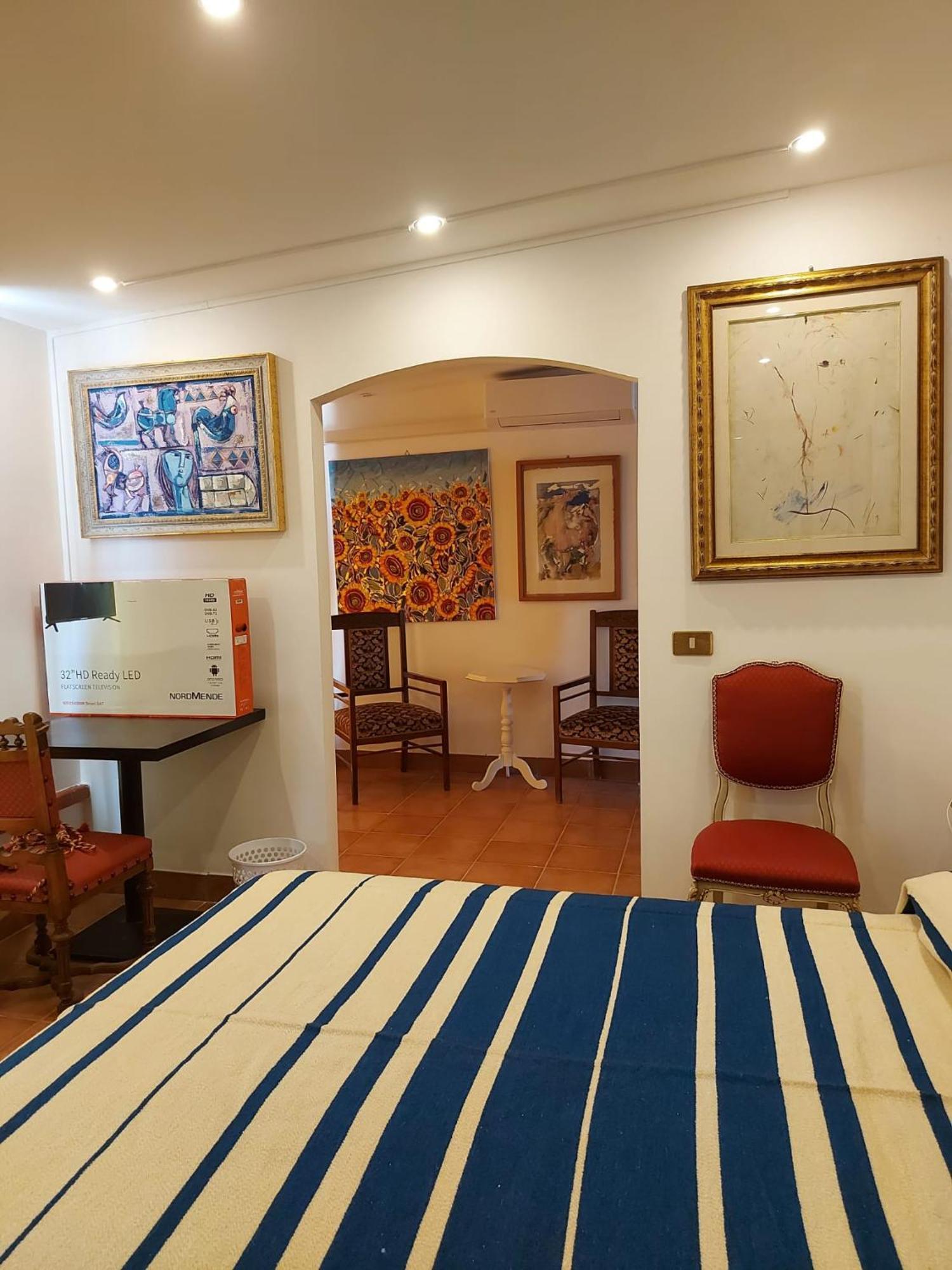 Il Mecenate Suite D'Autore ปาแลร์โม ภายนอก รูปภาพ